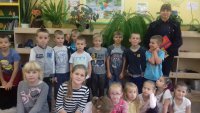 Spotkanie dzielnicowej z dziećmi w Kodrębie