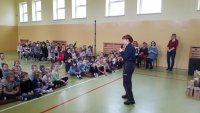 Spotkanie policjantów w Publicznej Szkole Podstawowej nr 2 w Radomsku