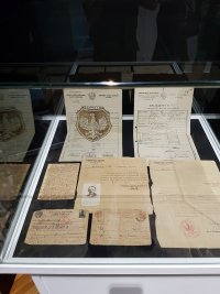Dokumenty po zamordowanych Policjantach wiosną 1940 roku w Kalininie.