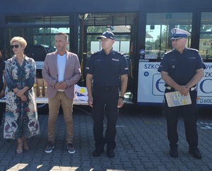 Policjanci konkurs przeprowadzają  w ruchu drogowym