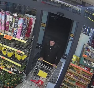 Poszukiwany sprawca kradzieży sklepowej