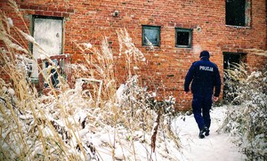 Dzielnicowi reagują na zimowe zagrożenia.