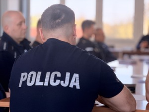 Miejsca spotkań młodzieży pod okiem policjantów.
