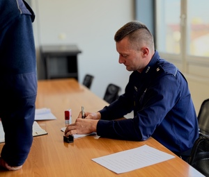Miejsca spotkań młodzieży pod okiem policjantów.