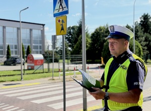 Kontrole dróg w rejonie placówek oświatowych.